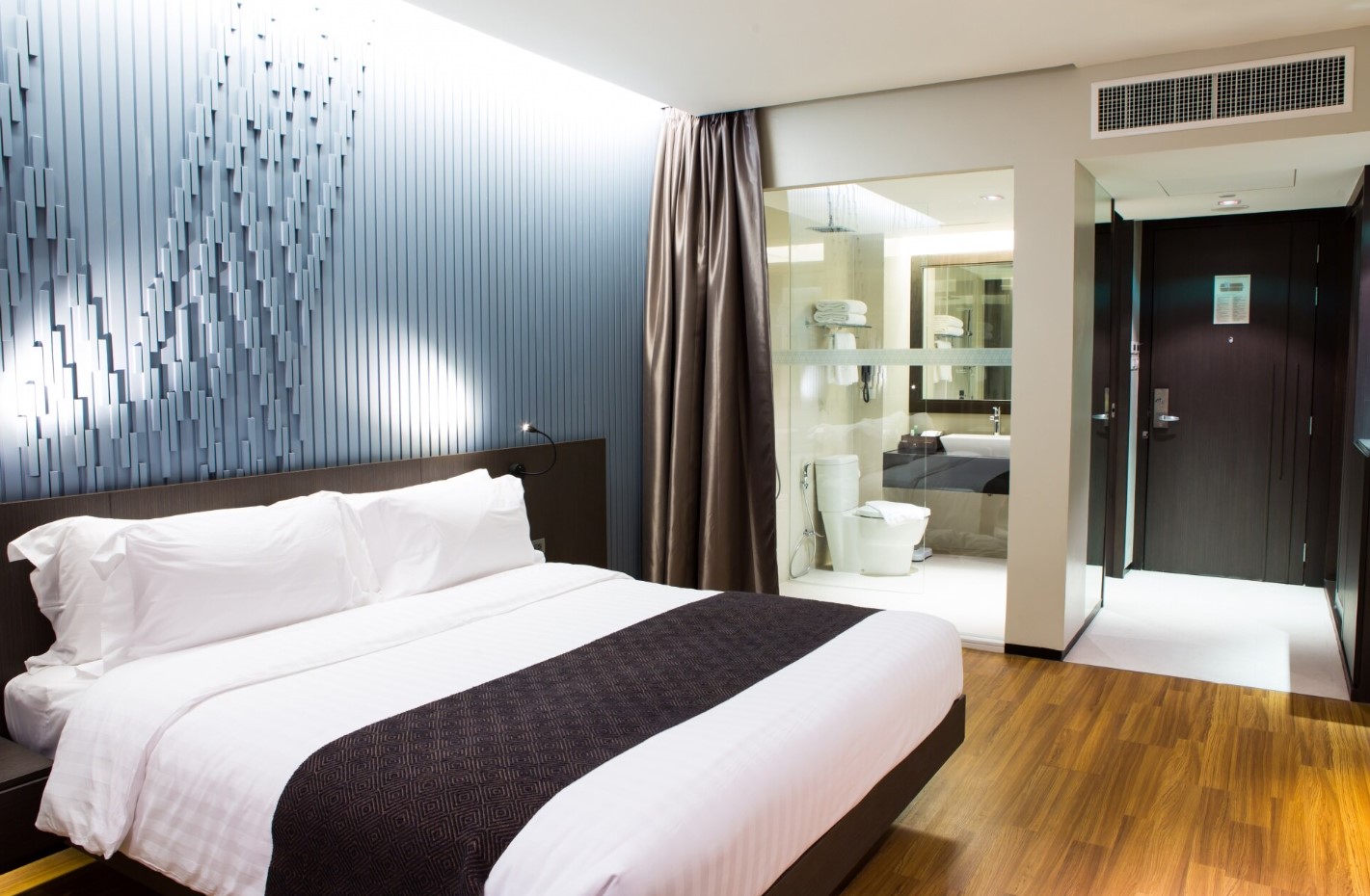 premium-hotel-room